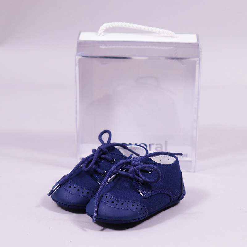 Παπούτσια αγκαλιάς Mayoral