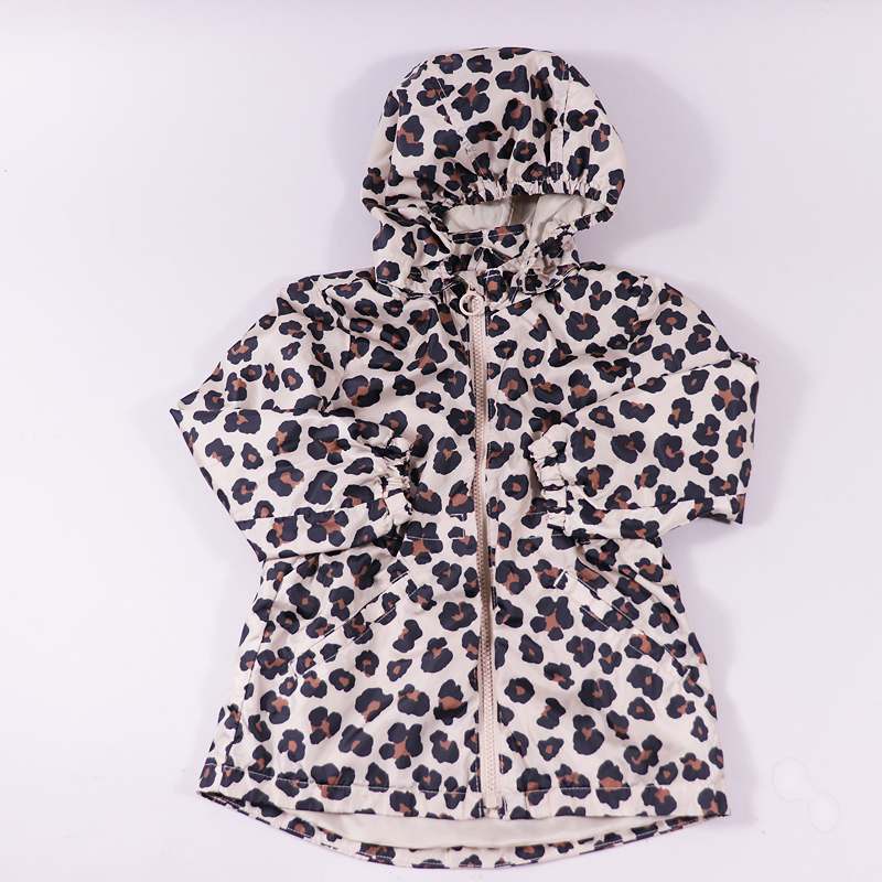 Μπουφάν αντιανεμικό H&M