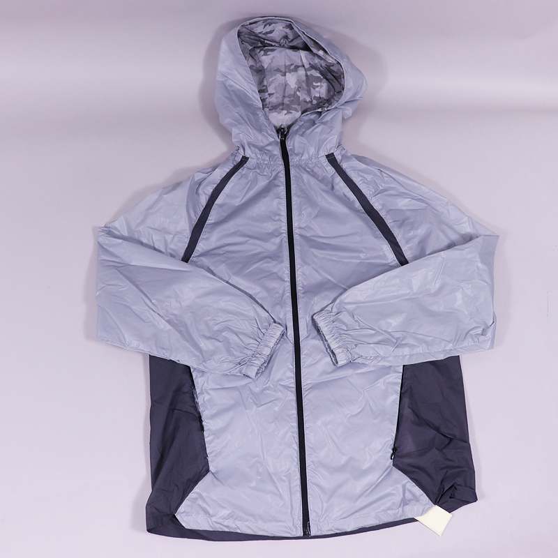 Μπουφάν αδιάβροχο Zara