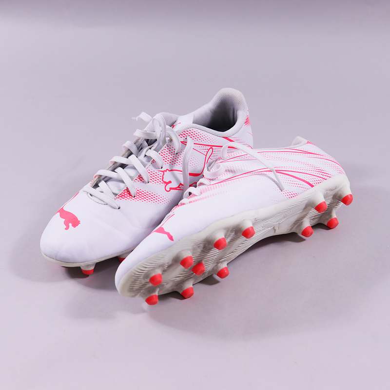 Παπούτσια ποδοσφαίρου Puma Attacanto