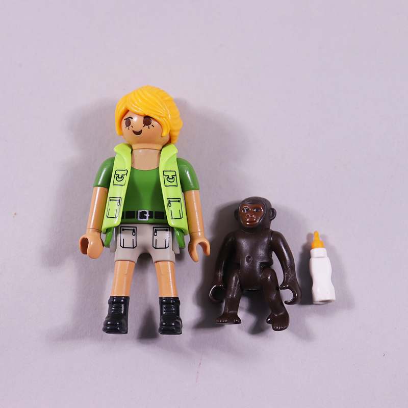 Παιχνίδι Playmobil Εκπαιδεύτρια Ζώων Με Μικρό Γορίλλα 9074