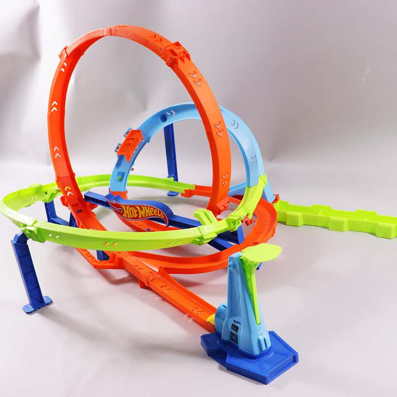 Πίστα Hot Wheels Extreme Loop