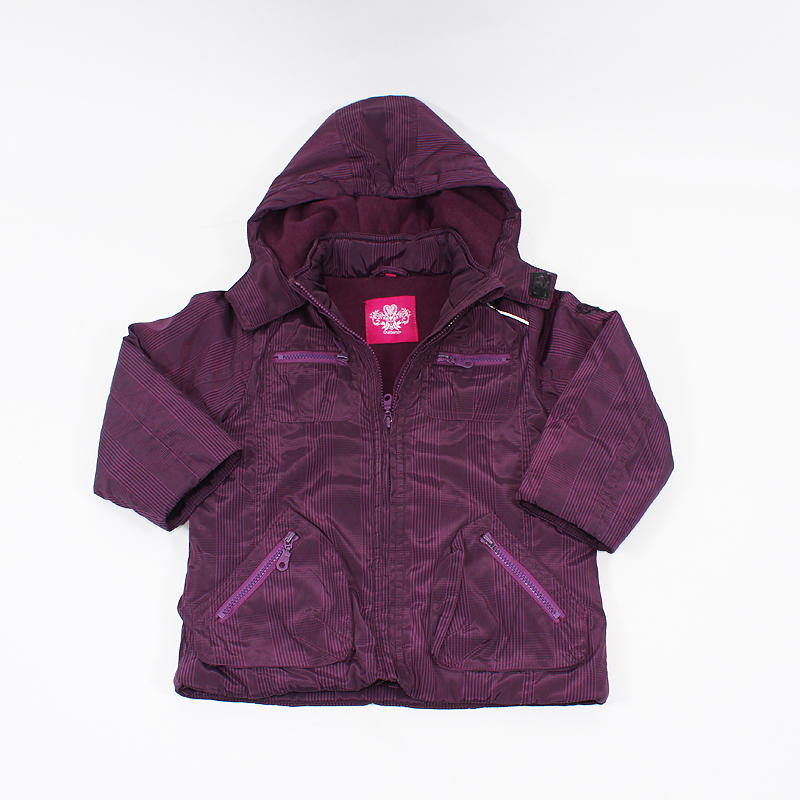 Μπουφάν Outburst