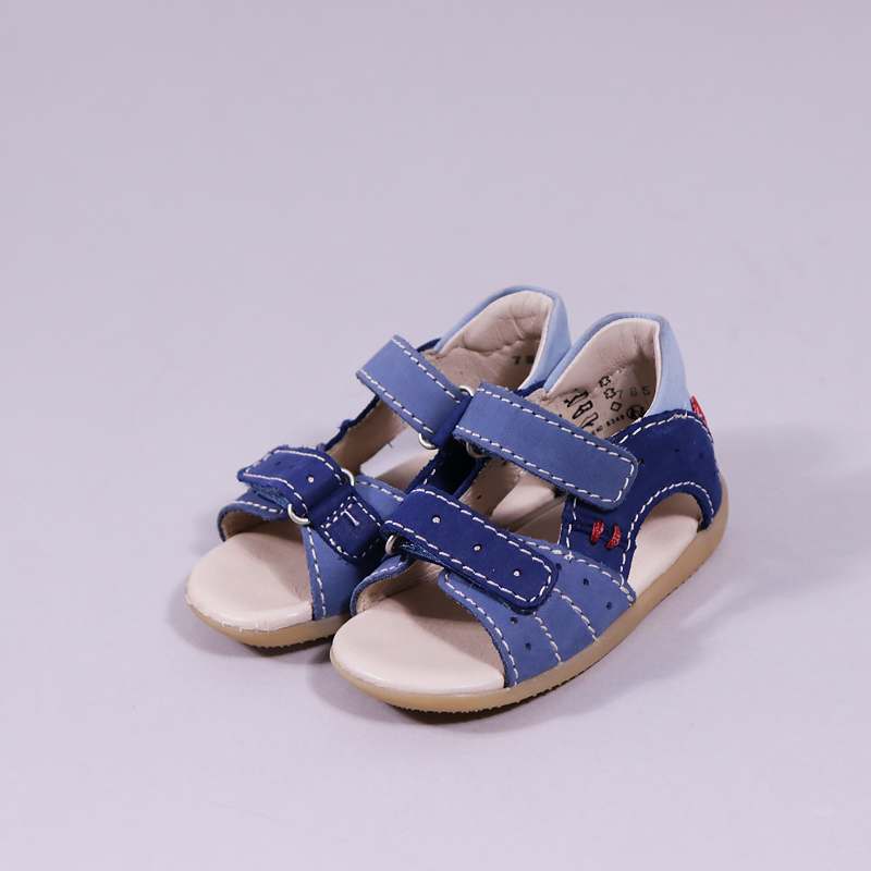 Πέδιλα Kickers