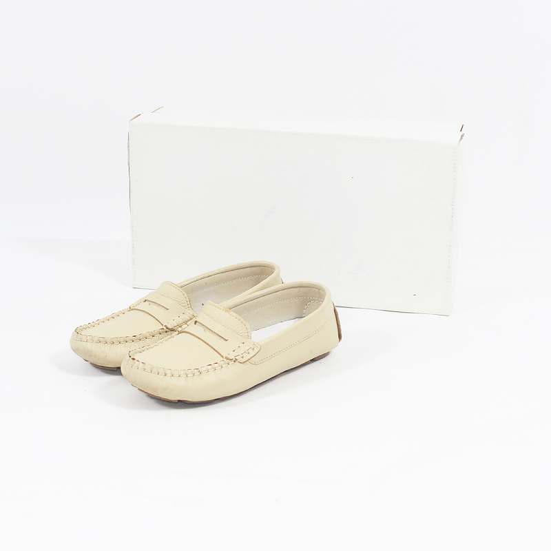 Παπούτσια μοκασίνια Μούγερ