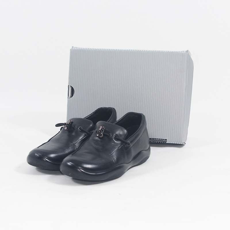 Παπούτσια μοκασίνια Prada