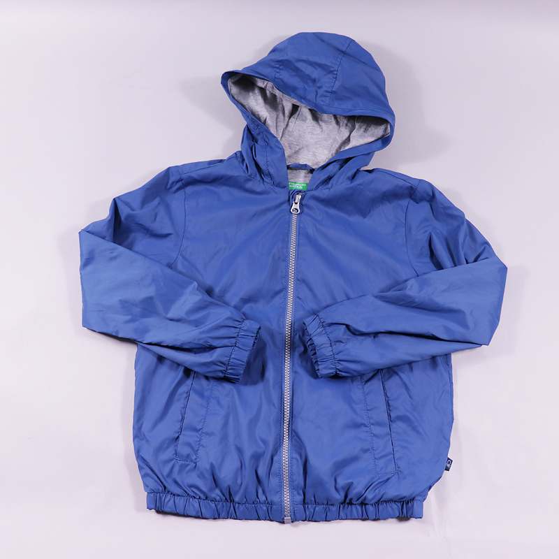 Μπουφάν αντιανεμικό Benetton