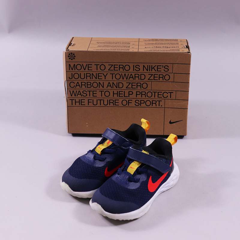 Παπούτσια Nike Revolution 6NN