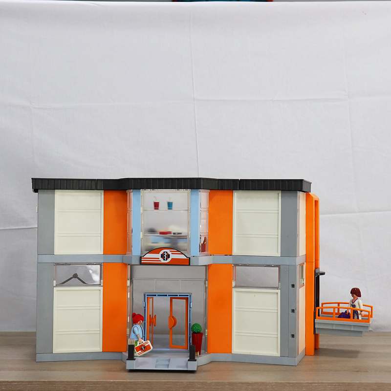 Παιχνίδι Playmobil  Μεγάλο ιατρικό κέντρο 70190