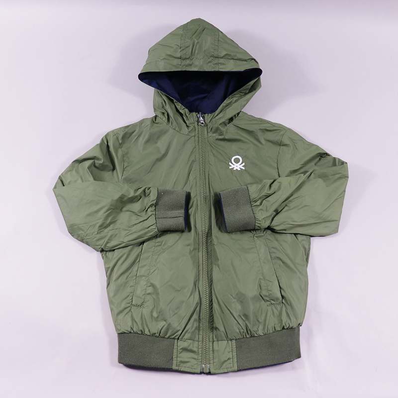 Μπουφάν αντιανεμικό Benetton