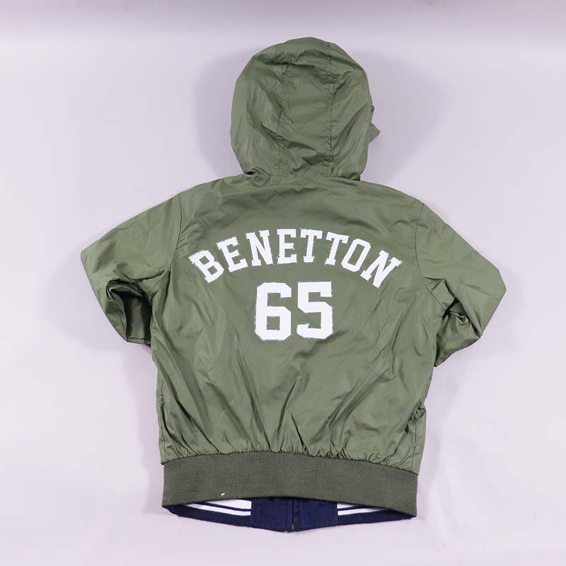 Μπουφάν αντιανεμικό Benetton
