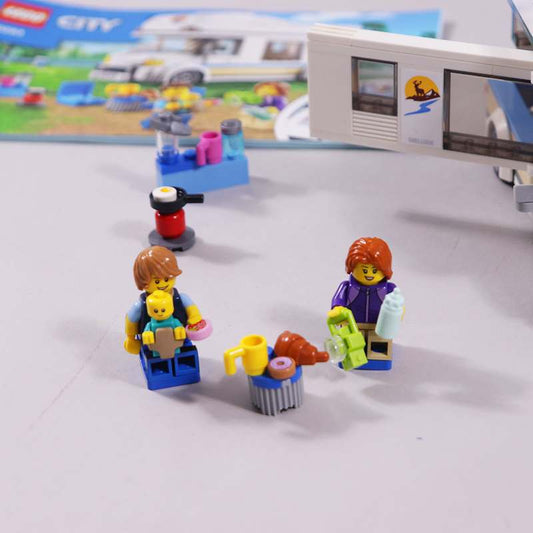 Παιχνίδι Lego City Holiday Camper Van 60283