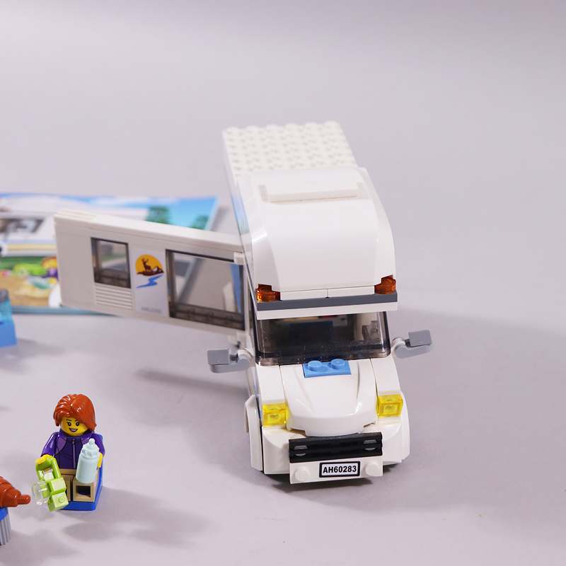 Παιχνίδι Lego City Holiday Camper Van 60283